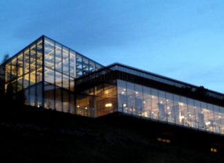 Europako 50 jatetxe onenetatik 5 , euskaldunak (lehendabizikoa barne) Restaurante Azumendi primero segun la guía OAD (Opinionated About Dining), entre los 200 restaurantes mejor valorados del Continente.