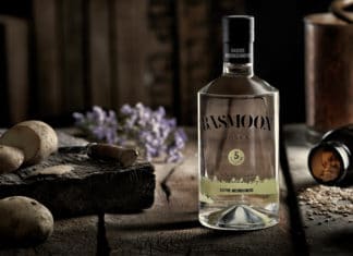 BASMOON, patata arabarrekin egindako vodka artisaua mundua konkistatzera