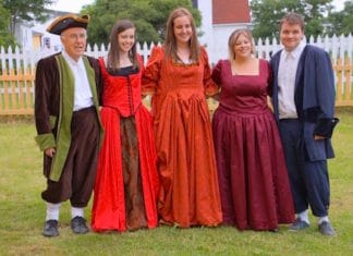 Placentia (Canadá) da un premio a un vasco de Plentzia (Euskadi) por investigar su historia Tea Party en Terranova donde se ha premiado a Sabino Laucirica