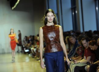 «La Spagna a New York» o la «pereza periodística» llevada a su máxima expresión Un momento de la presentacion de la coleccion de Joseph Altuzarra dedicada a su origen vasco en la NEW YORK FASHION WEEK