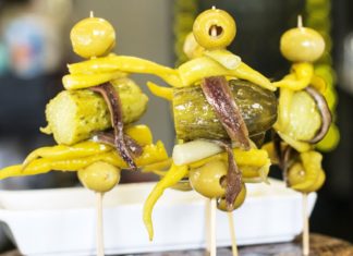 Una foto-galería en el Huffington Post sobre la oferta gastronómica de la Comunidad Autónoma del País Vasco Gildas en un artículo del Huffington Post sobre gastronomía vasca