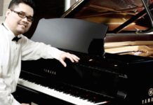 Un compositor indonesio pone a Salzburgo y Bilbao como ejemplos al gobierno de su país El músico indonesio Ananda Sukarlan pone a Bilbao como ejemplo al gobierno de su pais