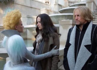 Moda vasca en la última entrega de la saga «Los Juegos del Hambre» Fotograma de la nueva película de Los Juegos del Hambre, con Woody Harrelson luce un abrigo de Etxeberria.Cedida