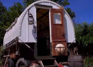 La nueva vida de los «carros de los pastores vascos en el Far West» Un carro de pastores vascos en el Oeste de los USA