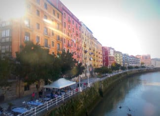 Bilbao la Vieja. Un lugar lleno de atractivos para turistas y «locales» Frente de Ria de Bilbao la Vieja