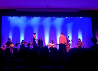 Hemos disfrutado de una sesión cultural doble, y gratuita, con EHUKultura: Davila+Solinis (Fotografía+música)