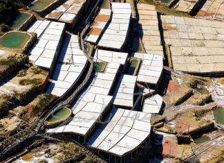 Dos fotógrafos extraordinarios nos ofrecen dos visiones maravillosas del País de los Vascos (libro y vídeo) Santiago Yanez. Salinas de Añana