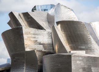 It’s definitive: the Bilbao Guggenheim Museum was neither “folly” or a “perishable product” Guggenheim Bilbao. Museo mas hermoso del mundo según Conde Nast Traveler