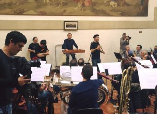 El 24 de junio disfruta escuchando, viendo y bailando música vasca, en un concierto-romería en el Centro Azkuna (Alhondiga) Ensayo de "Bandtzaldia" con la participacion de AIKO Taldea y la Banda Municipal de Bilbao