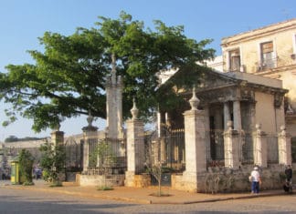A book on the Basque presence in Cuba El Templete de La Habana que se basa en el de la Casa de Juntas de Gernika