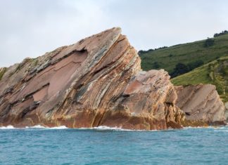 The Coastal route of the Camino de Santiago brings us little-known corners of the Basque Country Basque Coast. Geo Park