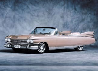 The elegance of the Basque city of Biarritz made into a car Cadillac Eldorado Biarritz 1959