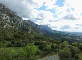 Two highly influential bloggers show the attractions of the Basque Country to the world Vagabrothers en el Pais Vasco