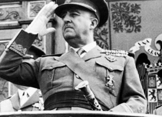 The Italian extreme right is complaining about Basques’ eliminating Francoist symbols in Pamplona El insurrecto Franco durante su criminal dictadura. Foto publicada por el diario fascista italiano Secolo d'Italia