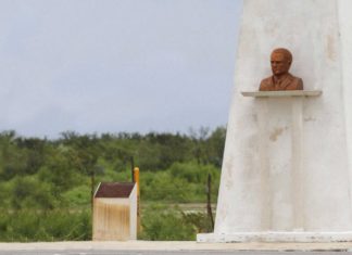 Iribarren, the “Crazy Basque” who built a monument in Mexico to Scotsman Fleming (video) El Monumento a Fleming que el vasco Iribarren le erigió en México (fotografía: Héctor García)