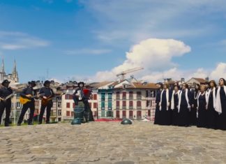 The Basque-Irish connection. The Navarrese who sing to Northern Ireland from Bayonne Puro Relajo. Balada Nord-Irlandaise