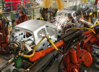 Euskal Herriko Automobilgintzaren Klusterra, nazioarte mailako liderretariko bat El sector de la automoción es clave en la economía vasca