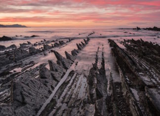 The Basque Coast UNESCO Global Geopark, the Photo of the Day at National Geographic National Geographic. Atardecer en el Geoparque de la Costa Vasca (fotografía: M. Subirats)