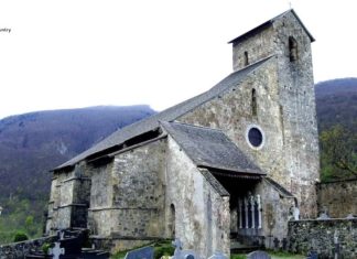 Viewpoints: Urdatx-Santa Grazi (Soule): Photos and Video Iglesia de Urdatx Santa Grazi