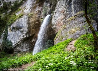 Fotografías de Xiberoa: Urdatx-Santa-Grazi y la Garganta de Kakueta Xiberoa / Urdatx -Santa-Grazi / garganta de Kakueta