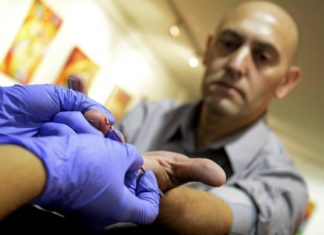 La provincia de Buenos Aires necesita «sangre vasca», y los vascos responden En Argentina se pide a los vascos que donen sangre por su mayor porcentaje de sangre O-