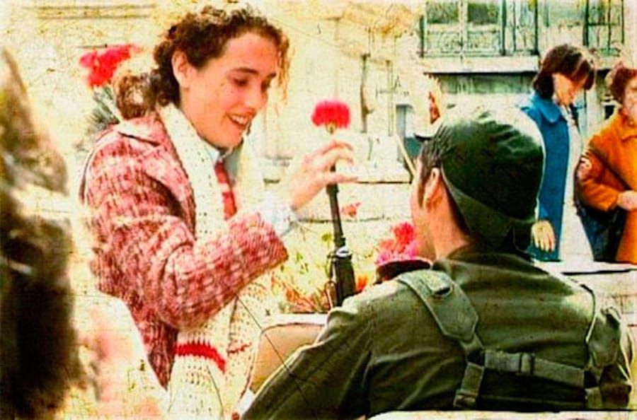 Revolución de los Claveles