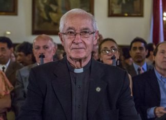 Un vasco de Bergara elegido miembro de la Academia de la Historia de Venezuela Nombramiento del padre jesuita Luis Ugalde como como Individuo de Numero de la Academia Nacional de la Historia de Venezuela