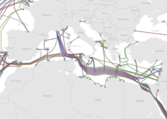 Este es el mapa actual de cables submarinos existente el el Mediterráneo. En 2020 el nuevo cable que unirá Israel y el País Vasco cambiara de una forma sbstancial este mapa. El sólo tendrá más capacidad que la suma de todo el resto de conexiones en el Mediterráneo