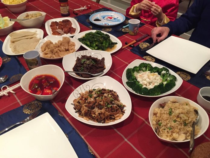Cena de Nochevieja china (Fotografía: Marc van der Chijs)