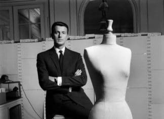 Hubert de Givenchy, the great friend of Balenciaga, has passed away Hubert de Givenchy in 1960 in France. He was emblematic of a generation of gentlemanly designers who nurtured personal relationships with customers and created collections with specific women in mind. Credit Robert Doisneau/Gamma-Rapho, via Getty Images