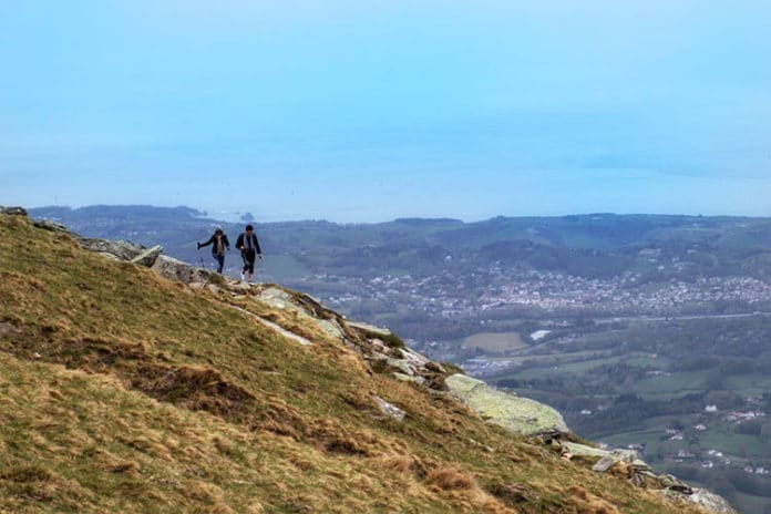 Una vista del Golfo de Bizkaia y de la Costa Vasca desde Larrun