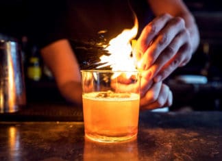 From New York: “It’s shameful how little we know about patxaran” Un coctel de patxaran enel Txikito de New York