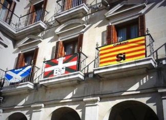 Hacer ondear la Ikurriña o la Senyera puede llevarte a la cárcel en Escocia escocesa, senyera e ikurriña