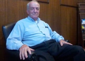 Brasildar futbolaren historiatzailea eta Athleticeko fundatzaileetako baten hiloba hil da El historiador John Mills en SPAC Biblioteca en Sao Paulo Rafael Valente / ESPN.com.br