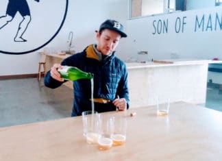 Gipuzkoatik «Basajaun»ek euskal sagardotegiaren ispiritua darama Oregoira Jasper Smith, Son of Man owner, at the Cascade Locks cidery. (Michael Alberty)