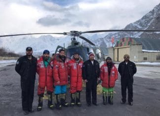 Basque mountaineers to the rescue, yet again El Montañero vasco Alex Txikon y su equipo de rescate.