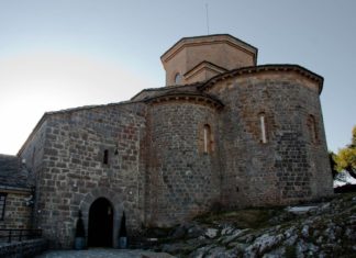 Done Mikel Aralarkoaren kondaria Yucatanetik kontatua Santuario de San MIguel de Aralar