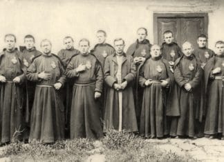 Pasiotarrak Perun. Amazoniako euskal epopeiaren 100 urte baino gehiago 12 pasionistas vascos en la selva del Perú. 1913