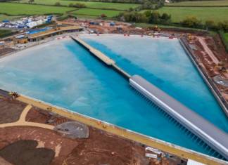 10 urteko ikerketa eta gero, euskal surf olatuen makina, errealitate bilakatu da. Zorionak!!! Wavegarden en bristol. La primera instalación abierta al público