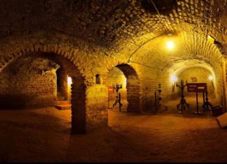 The Burial Places of the Basques in Lima, Desecrated to Become a Tourist Attraction catacumbas de la Iglesia de San Francisco en Lima
