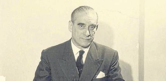 Javier de Landaburu en la sede del Gobierno Vasco en el exilio (rue Singer)