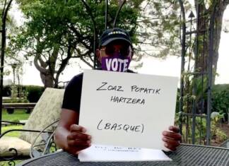 Samuel L. Jacksonek, Trump-i “zoaz popatik hartzera” ez eskeintzearen zergatia Samuel L Jackson usa el euskera para promover la participación en las elecciones USA