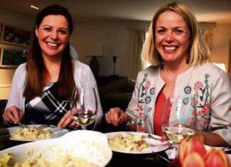 La Televisión Publica de Irlanda visita Donostia para hablar de cocina vasca con una irlandesa Catherine Fulvio (left) with Linda Kennedy, who is based in Crookhaven, West Cork, in Tastes Like Home on RTE1 on Monday