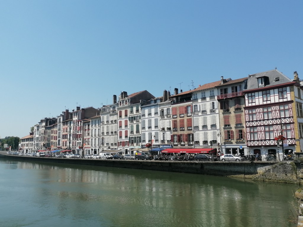 Old Town of Baiona (besidestheobvious.net)