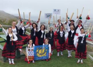 Euskal Herriko Dantzari Eguna 2020. #HerritikMundura, edo ¿#MundutikMundura? Saint Pierre et Miquelon celebra Euskal Herriko Dantzari Eguna 2020