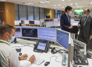 Iberdrola locates its Global Smartgrid Innovation Hub in the Basque Country El diputado general de Bizkaia, Unai Rementeria, y el presidente de Iberdrola, José Ignacio Sánchez Galán, visitando unas instalaciones de la compañía vasca