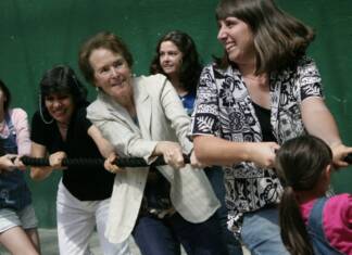 Presenting the Summary Video for the Day of the Diaspora 2020 Día de la Diaspora 2020. Las mujeres han sido en Euzkadi y en el mundo l fuerza que ha unido a nuestra nación