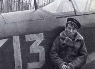 Robert Iribarne. SESBen nazien aurka «Irrintzina» ehiza-hegazkina pilotatuz borrokatu zen pilotua Robert Iribarne en el Frente Oriental ante su Yak-3