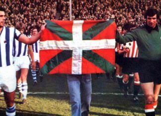 The two best previews of the Athletic Bilbao–Real Sociedad cup match, and our prediction Los capitanes Inaxio Kortabarría de la Real Sociedad (izquierda) y José Ángel Iribar portan la bandera vasca aún ilegal antes del derbi de diciembre de 1976. Fotografía: Cortesía Real Sociedad
