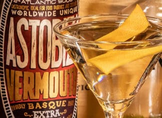 The best semi-sweet vermouth in the world? Basque. And it’s called Astobiza Vermouth Astobiza ©Foto Pablo Urkiola